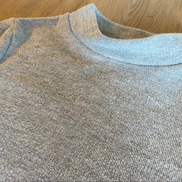Autumn Mock Neck Zara Short Sleeve - Light Grey - Picture 4 of 6